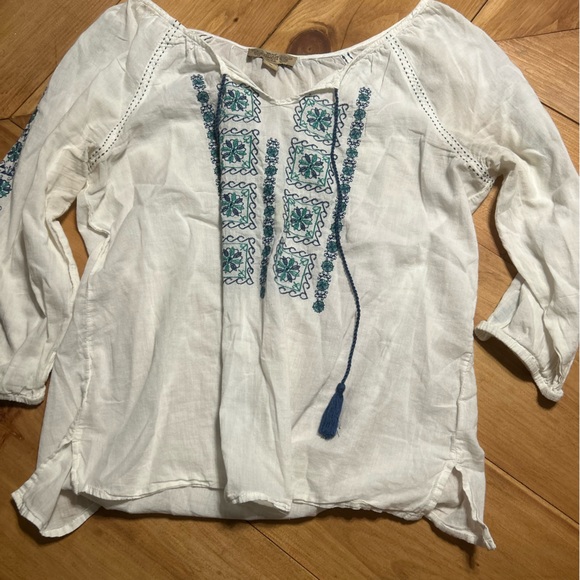 Nine West Vintage America White Blouse with Blue and Green Details - Picture 5 of 11
